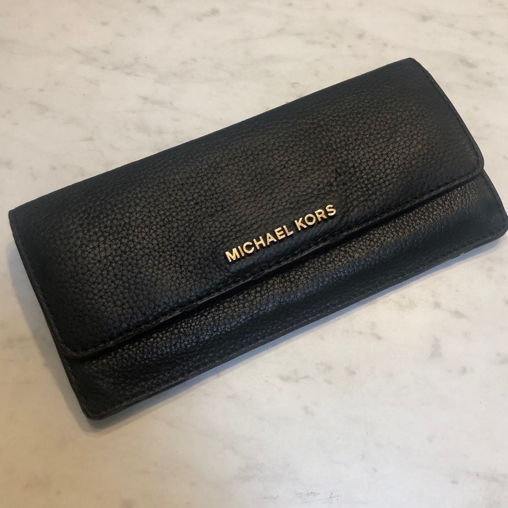 ⚜️FINAL PRICE⚜️Michael Kors Wallet